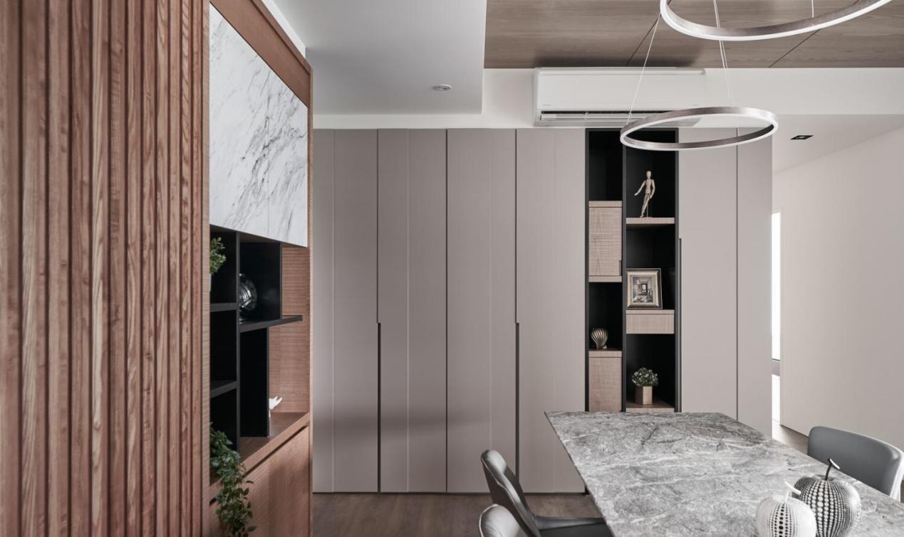 現(xiàn)代簡(jiǎn)約餐廳裝修效果圖