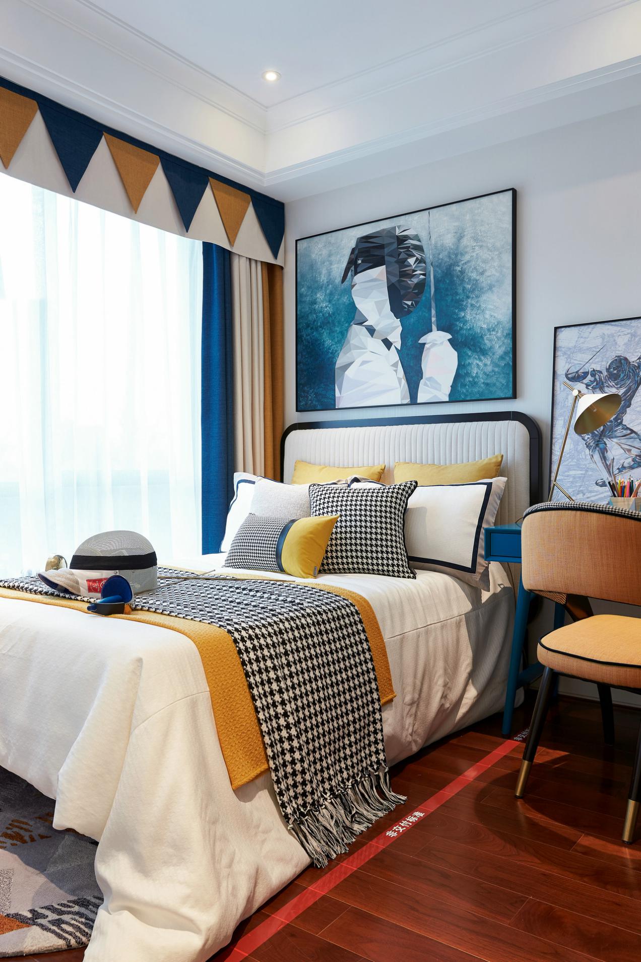 輕奢風(fēng)格臥室裝修效果圖