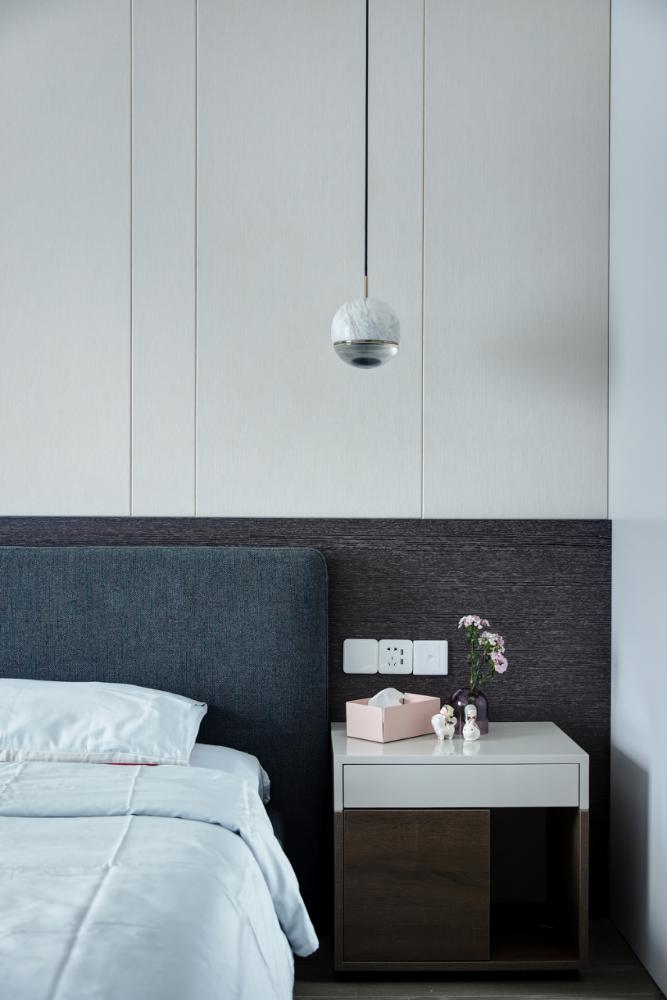 現(xiàn)代簡(jiǎn)約餐廳裝修效果圖